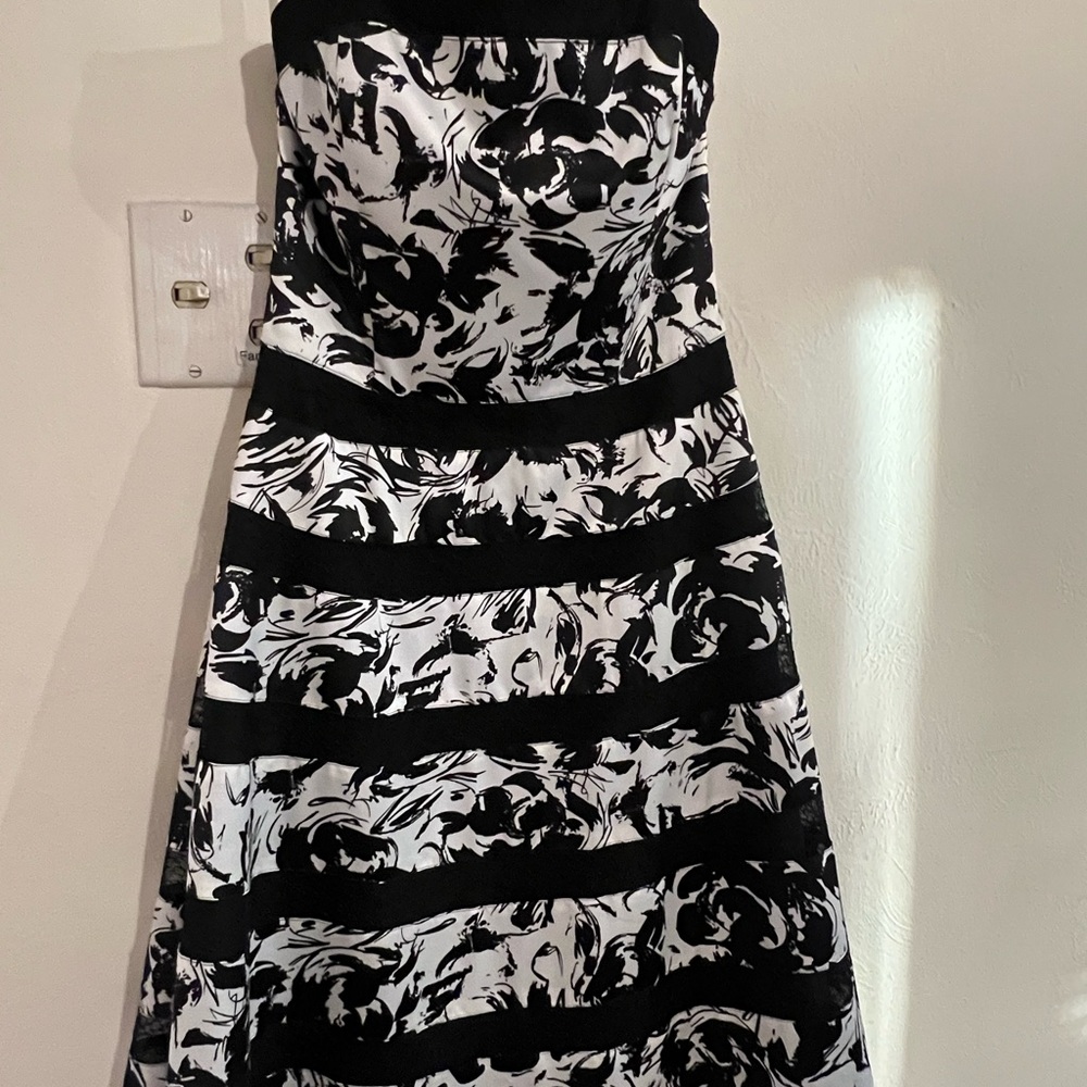 White House Black Market Strapless A-line Cocktail Dress